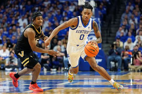 Timberwolves acquiring No. 8 pick Rob Dillingham from Spurs.